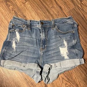 Blue ultra high-rise 3” Hollister jean shorts. Waist size 28 length is 3”.